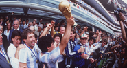 Maradona recebe homenagem da AFA em aniversário de 35 de gol épico contra Inglaterra - Getty Images