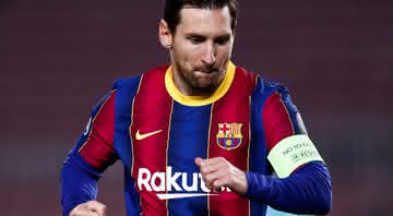 Figo, ídolo português avalia permanência de Messi no Barcelona e dispara - GettyImages