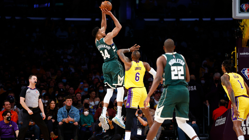 Com show de Antetokounmpo, Bucks batem Lakers na NBA - Getty Images