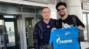Campeão olímpico, Claudinho aparece pela primeira vez com a camisa do Zenit - Instagram
