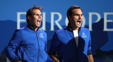 Rafael Nadal e Roger Federer na Laver Cup comemorando - GettyImages