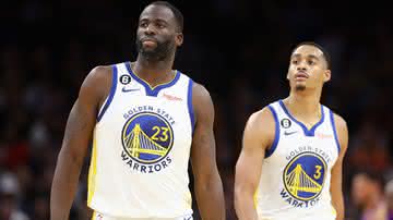 Draymond Green e Jordan Poole, do Warriors, na NBA - Getty Images