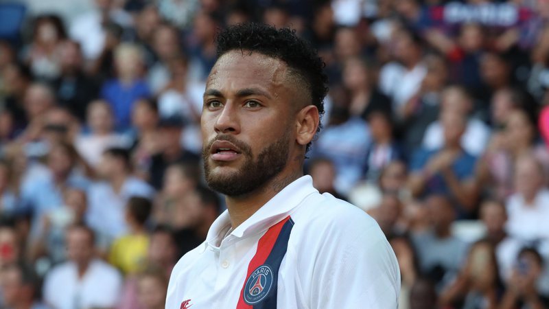 Neymar em campo pelo Paris Saint-Germain - GettyImages