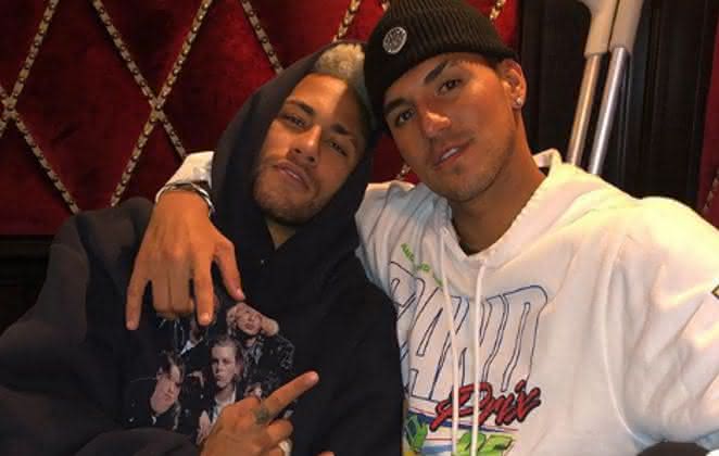 Neymar celebra aniversário de Gabriel Medina e se declara ao amigo - Reprodução/Instagram