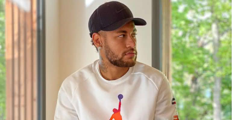 Neymar burla a quarentena com visita de mulheres em sua mansão no Rio de Janeiro - Instagram