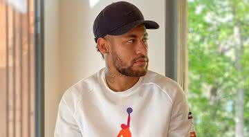 Neymar burla a quarentena com visita de mulheres em sua mansão no Rio de Janeiro - Instagram