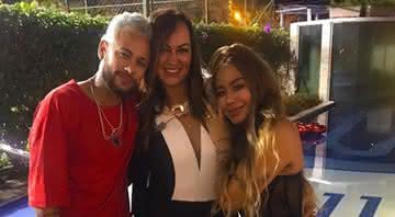 Neymar Jr curte Natal na companhia da mãe e irmã - Instagram