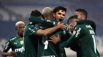Raphael Veiga marca de pênalti, e Palmeiras vence a Universidad Católica na Libertadores - GettyImages