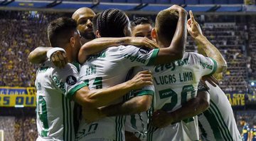 Vidente pede para que jogadores do Palmeiras entrem em campo com meia branca para chegar ao título - GettyImages