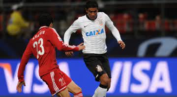 Paulinho jogando pelo Corinthians - Getty Images