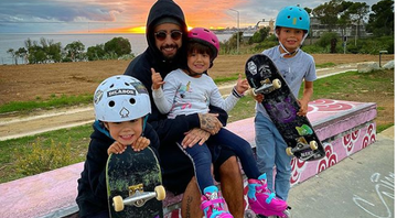 Pedro Scooby fala da relação com os três filhos: “Me sinto realizado” - Instagram