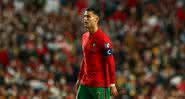 Cristiano Ronaldo saiu irritado com a derrota de Portugal para a Sérvia - GettyImages