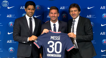 Presidente do PSG, Nasser Al-Khelaïfi, Messi e o diretor Leonardo - Transmissão PSG TV