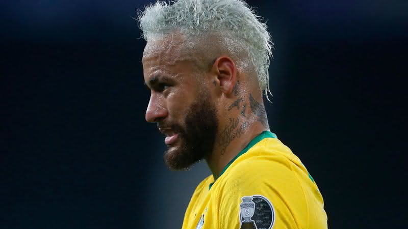 Neymar foi flagrado ao lado de uma influencer parecida com Bruna Marquezine - GettyImages