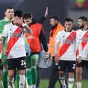 Jogadores do River Plate após a eliminação na Libertadores - GettyImages