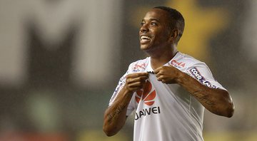 Santos intensifica conversas para recontratar Robinho - GettyImages
