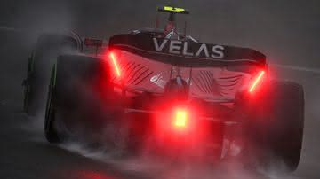 Leclerc e Verstappen brigaram pela pole position em Silverstone, mas Sainz surpreendeu - GettyImages