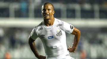 Sánchez, jogador do Santos durante partida na Vila Belmiro - GettyImages