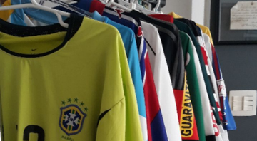 Ex-Botafogo leiloa camisas para ajudar pessoas afetadas pelo coronavírus - Instagram