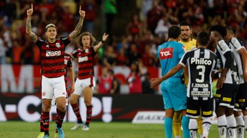 O Santos saiu revoltado com a CBF na arbitragem do jogo contra o Flamengo - GettyImages