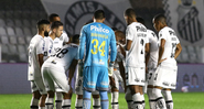 Time do Santos reunido antes da partida - Getty Images