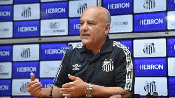 O Santos quer reforçar o elenco de Lisca para a sequência da temporada de 2022 - Ivan Storti/Santos FC