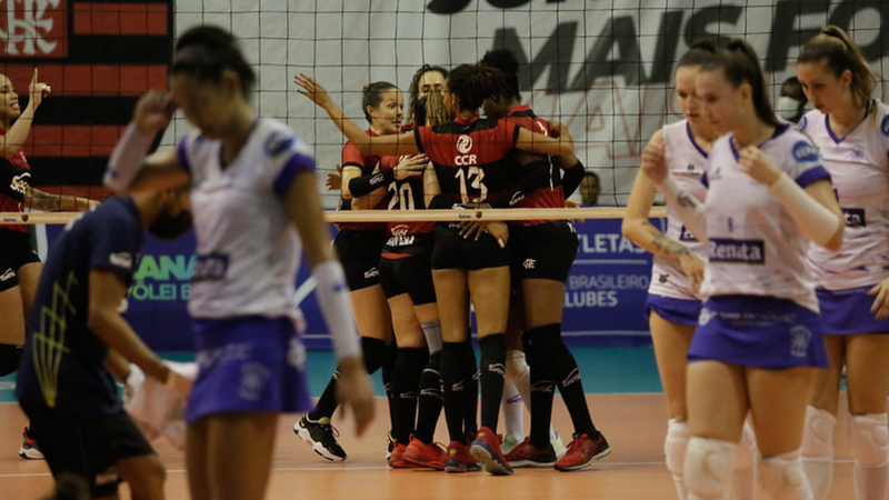 Jogadoras do Sesc-Flamengo comemorando diante do Valinhos pela Superliga Feminina - Gilvan de Souza/Flamengo/Flickr
