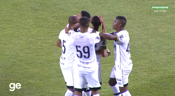 Jogadores do Sport comemorando o gol diante da Chapecoense pelo Brasileirão - Transmissão Premiere