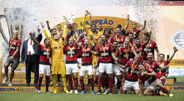 Jogadores do Flamengo comemorando o título de campeão da supercopa - Lucas Figueiredo/CBF/Fotos Públicas