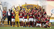 Jogadores do Flamengo comemorando o título de campeão da supercopa - Lucas Figueiredo/CBF/Fotos Públicas