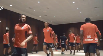 Jogadores do São Paulo treinam em hotel no Peru - Transmissão Twitter São Paulo