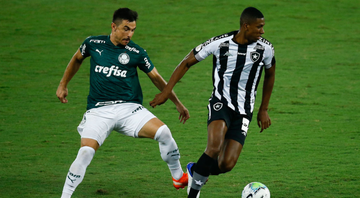 Kanu atuando pelo Botafogo - GettyImages