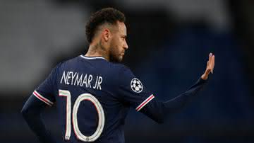 Neymar desencantou pelo PSG na Champions League, mas foi alvo de polêmica e seu técnico o defendeu - GettyImages