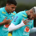 Neymar e Thiago Silva podem jogar juntos no Chelsea - GettyImages