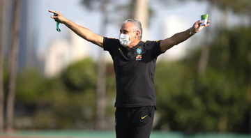 Tite, treinador da Seleção Brasileira de braços abertos - Lucas Figueiredo/CBF/Flickr