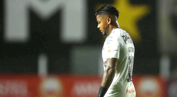 Marinho, jogador do Santos após a queda da equipe para o Athletico-PR na Copa do Brasil - GettyImages