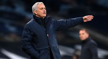 Tottenham ouve não de treinador da Premier League e busca novo nome para substituir Mourinho - GettyImages