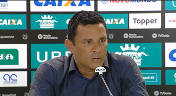 Postura do gestor de futebol do Goiás tem gerado irritação no Corinthians - Reprodução/Youtube