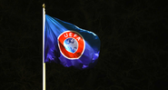 Bandeira da Uefa, que estuda mudar o fair play financeiro - GettyImages