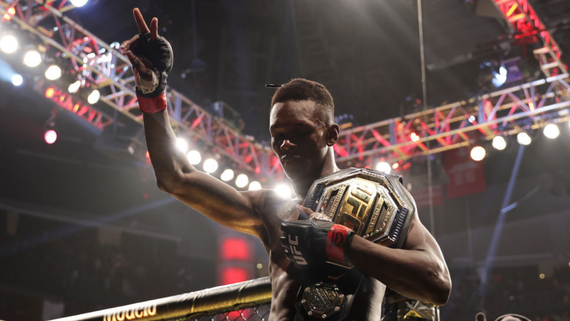 Adesanya e Ngannou são próximos no UFC e são campeões de suas respectivas categorias no Ultimate - GettyImages