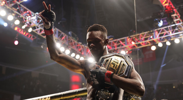 Adesanya e Ngannou são próximos no UFC e são campeões de suas respectivas categorias no Ultimate - GettyImages