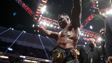 Adesanya saiu em defesa de Ngannou após a sua saída do UFC - GettyImages