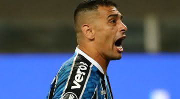 Diego Souza vem sendo bastante questionado no Grêmio - GettyImages