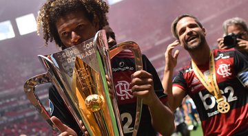 Willian Arão chega a marca de 300 jogos pelo Flamengo na partida contra a LDU pela Libertadores - André Borges/CBF