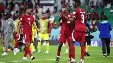 Zagueiro do Catar pede desculpas após a derrota para Senegal - GettyImages