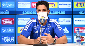 Léo lamenta a falta de agressividade do Cruzeiro em derrota para a Chapecoense - YouTube/ Cruzeiro EC