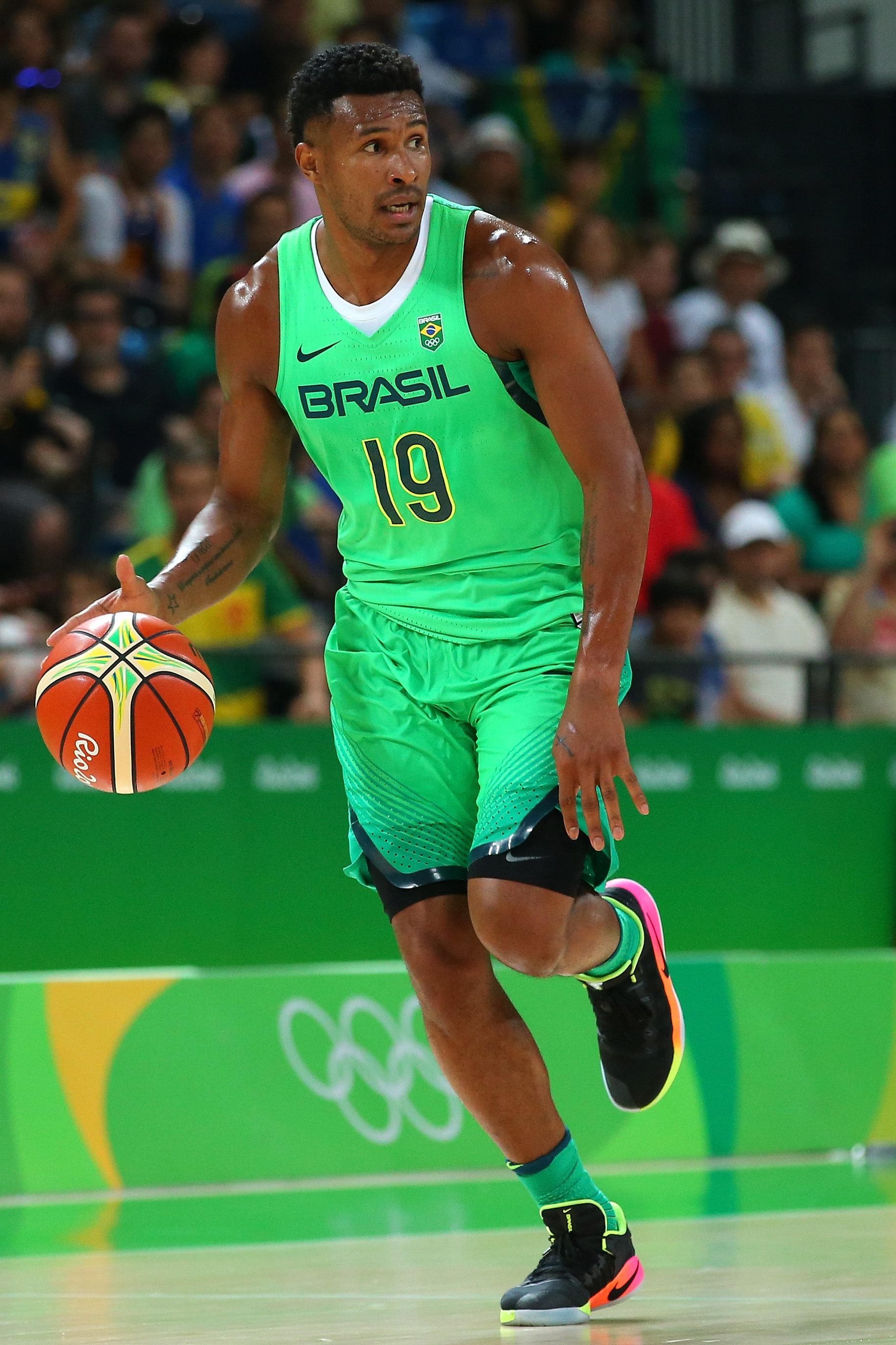 Leandro Barbosa: É difícil ser um jogador NBA. O jogador brasileiro fala  sobre sua vida e carreira 