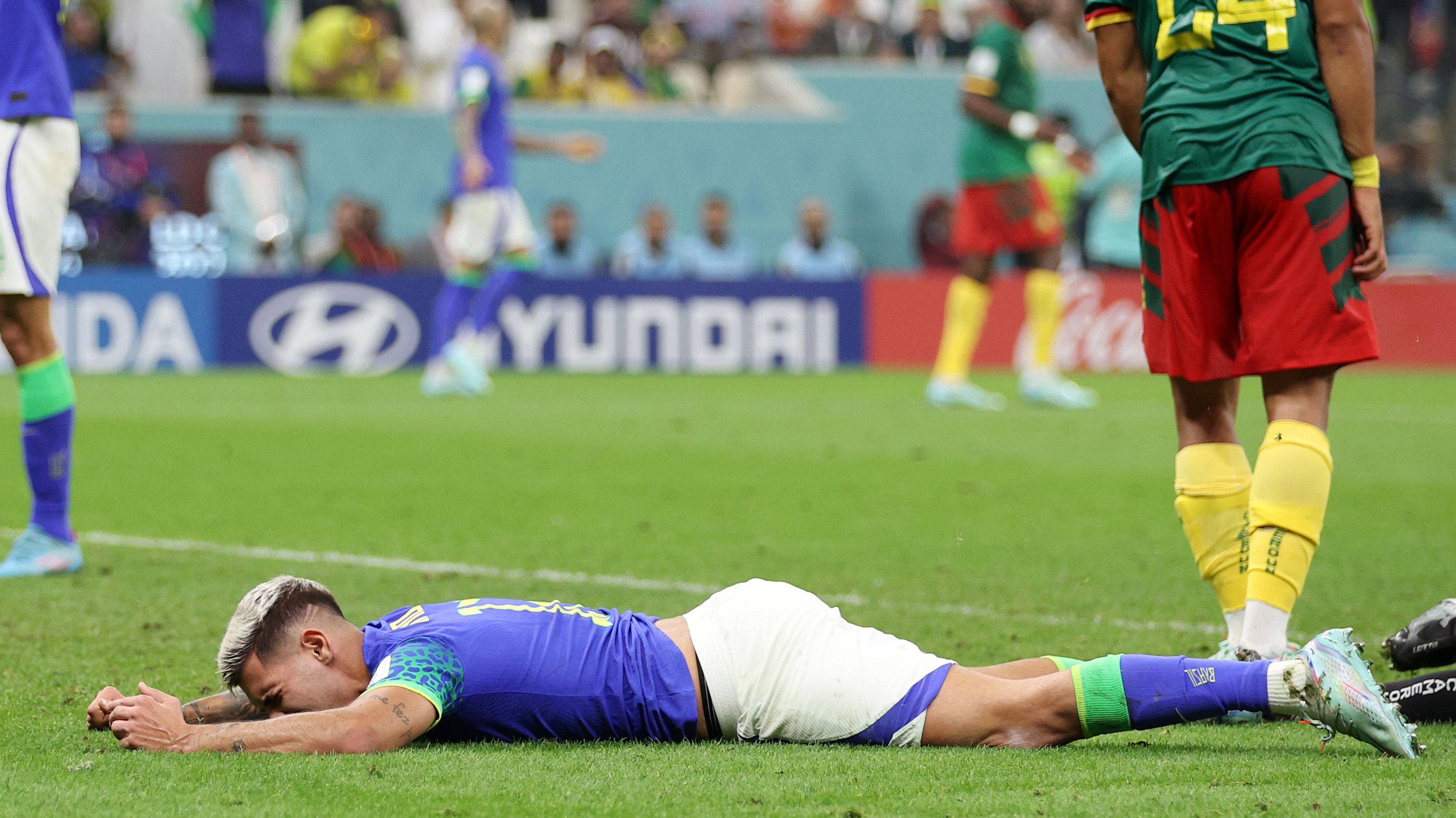 Brasil foi derrotado mais uma vez na fase de grupos, após 24 anos