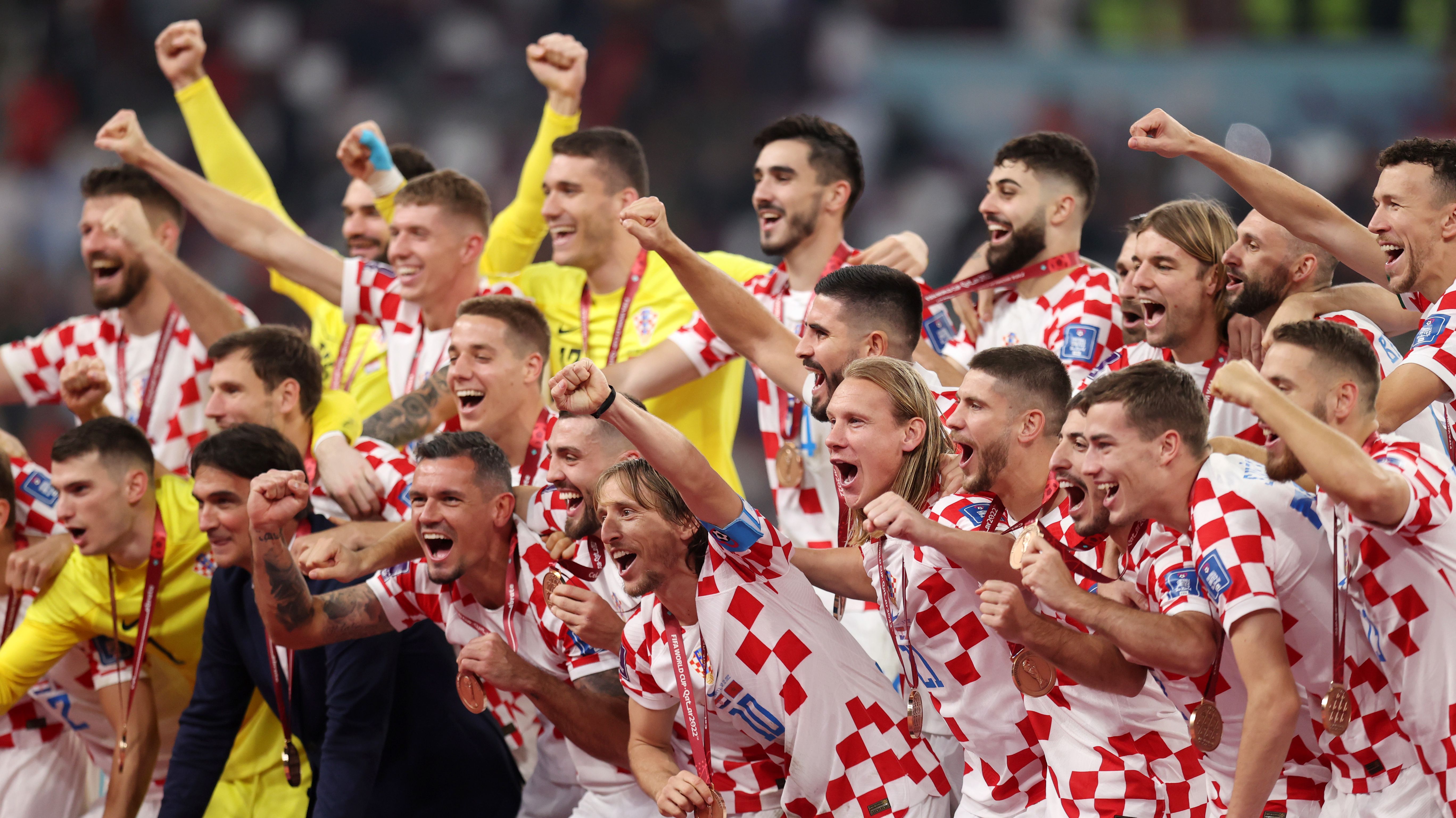Croácia mostra respeito e exibe medalha de vice-campeão da Copa - Esportes  - R7 Copa 2018