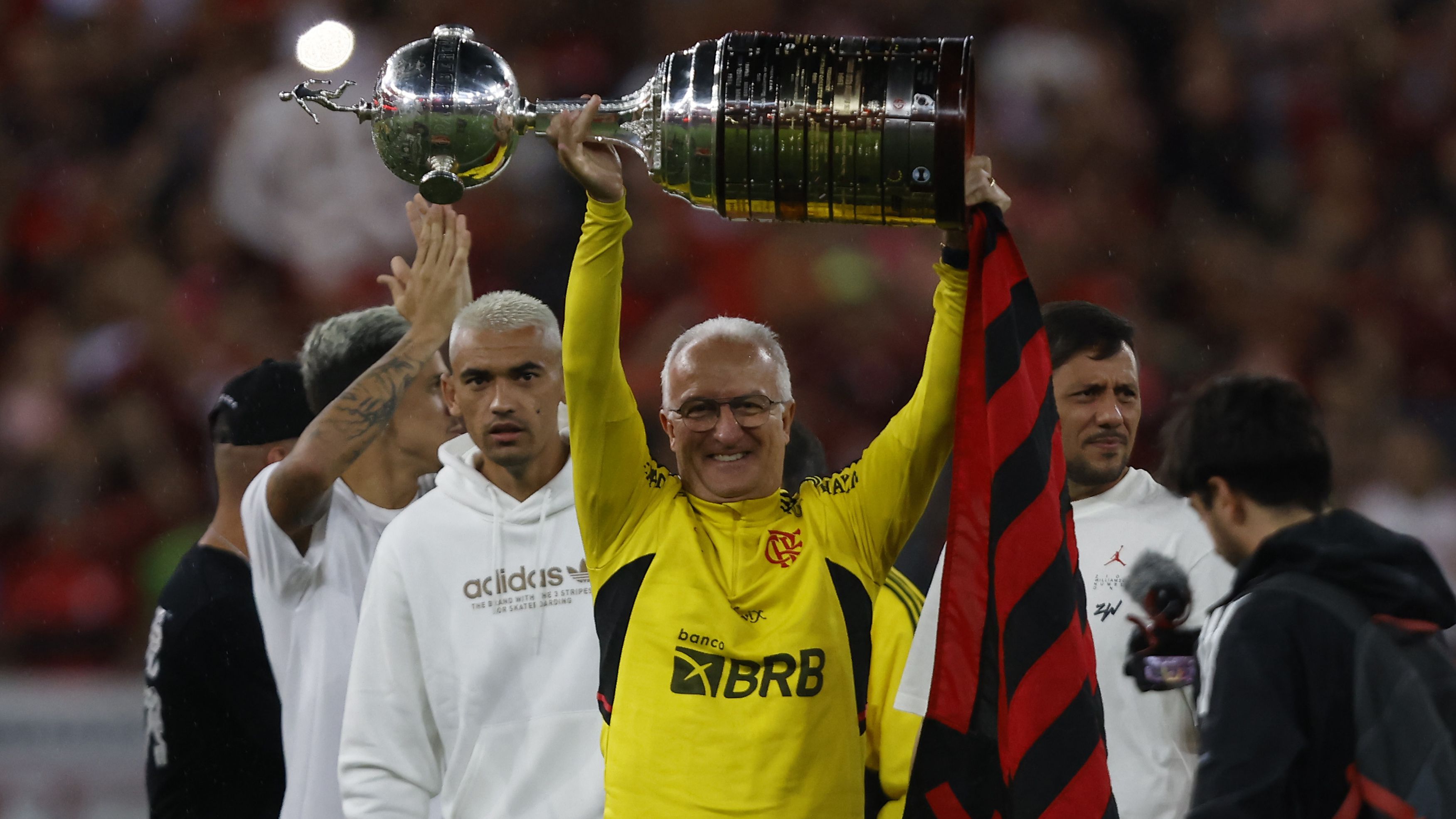 Dorival Júnior venceu a Libertadores pelo Flamengo